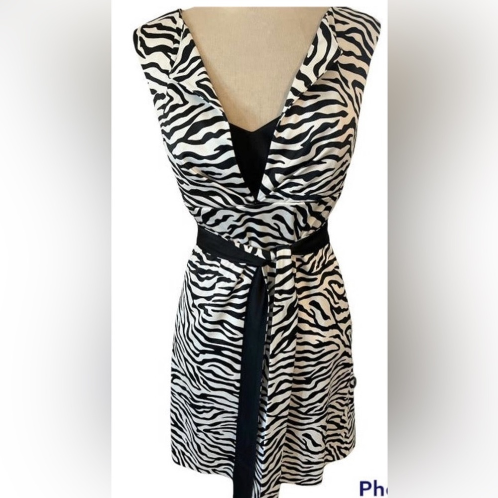 White House Black Market zebra print, build in bra
